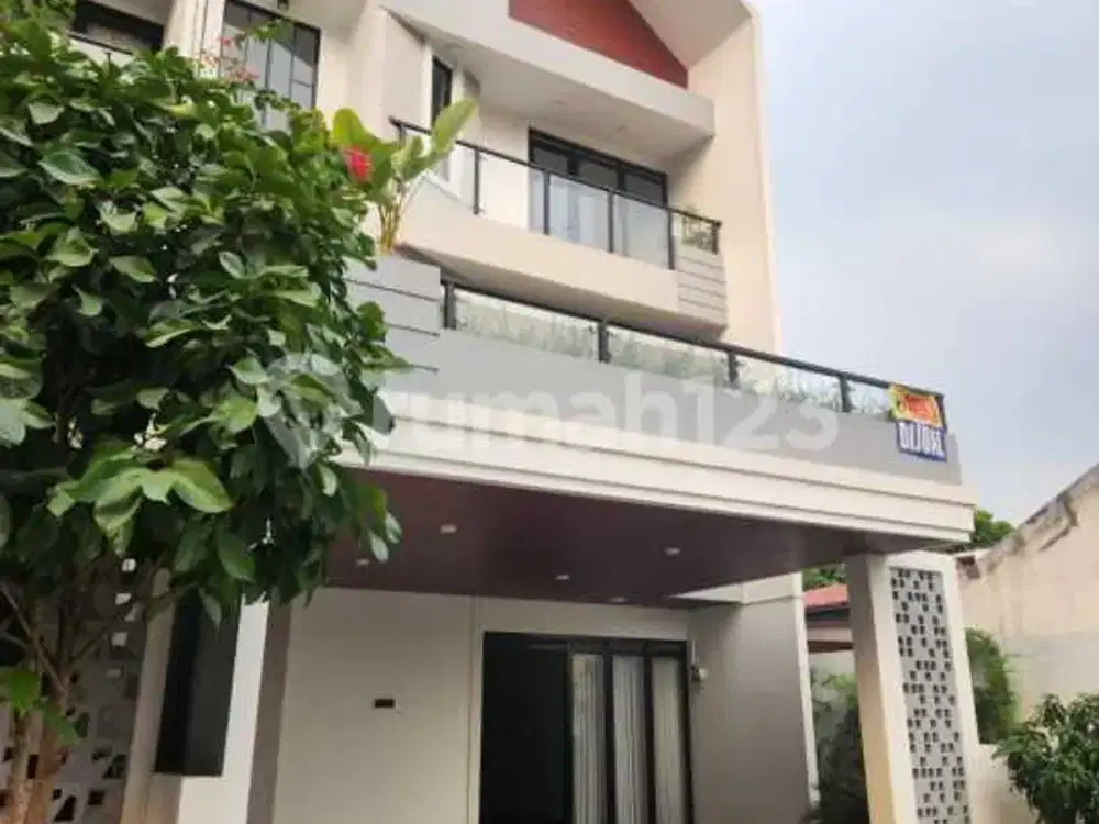 Rumah Brand New di Jagakarsa Semi Furnished Ada Rooftop