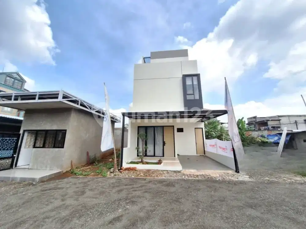 Rumah Brand New Desain Elegan 3 Lantai Akses Bagus