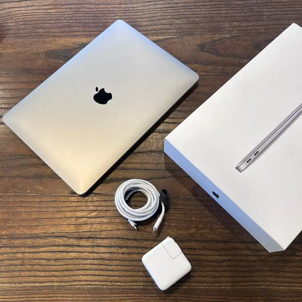 Macbook Air M1 8/256Gb Spacegray