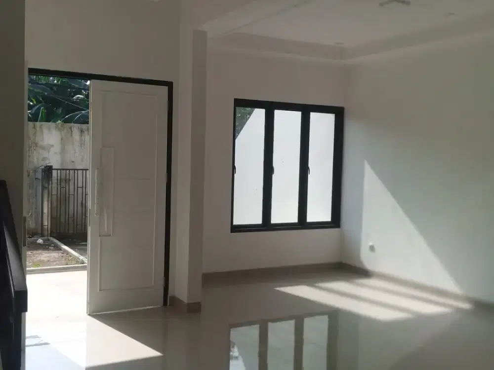 Brand New, Rumah Minimalis Harga Menarik di Komplek Strategis Cinere