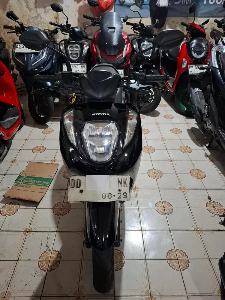 Honda Genio 2024 hitam