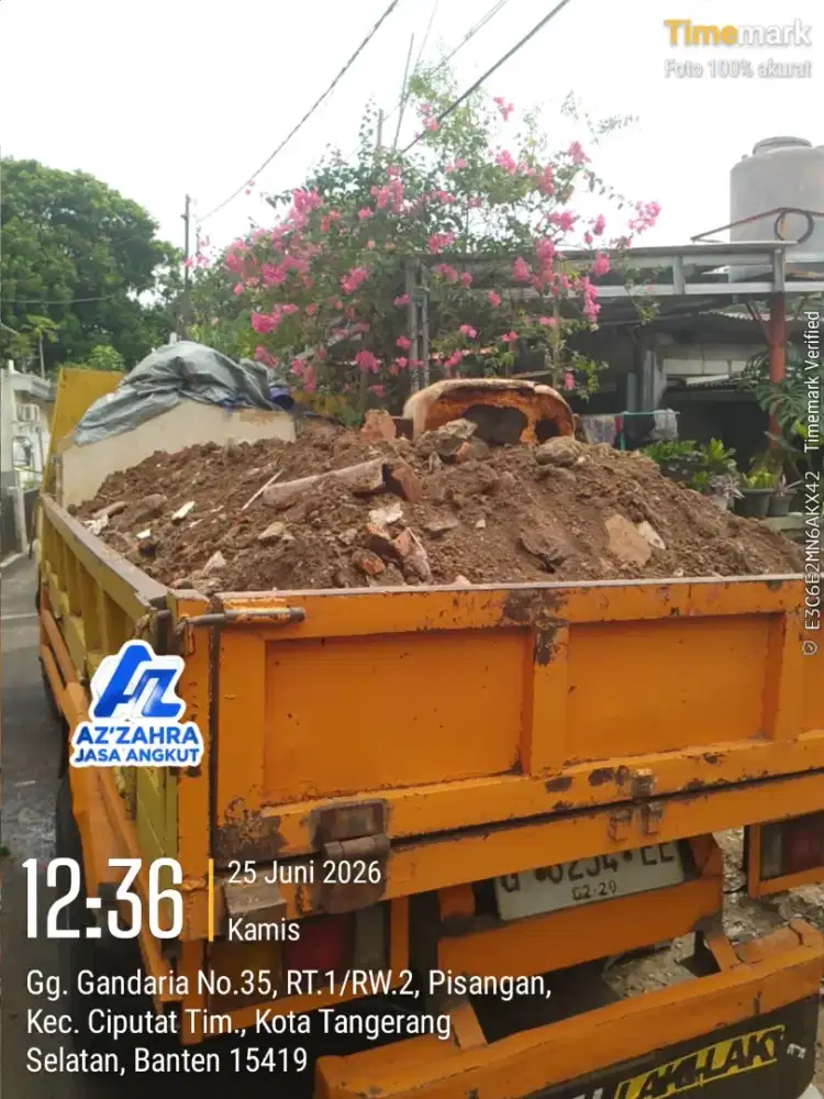 Jasa buang puing dan buang sampah