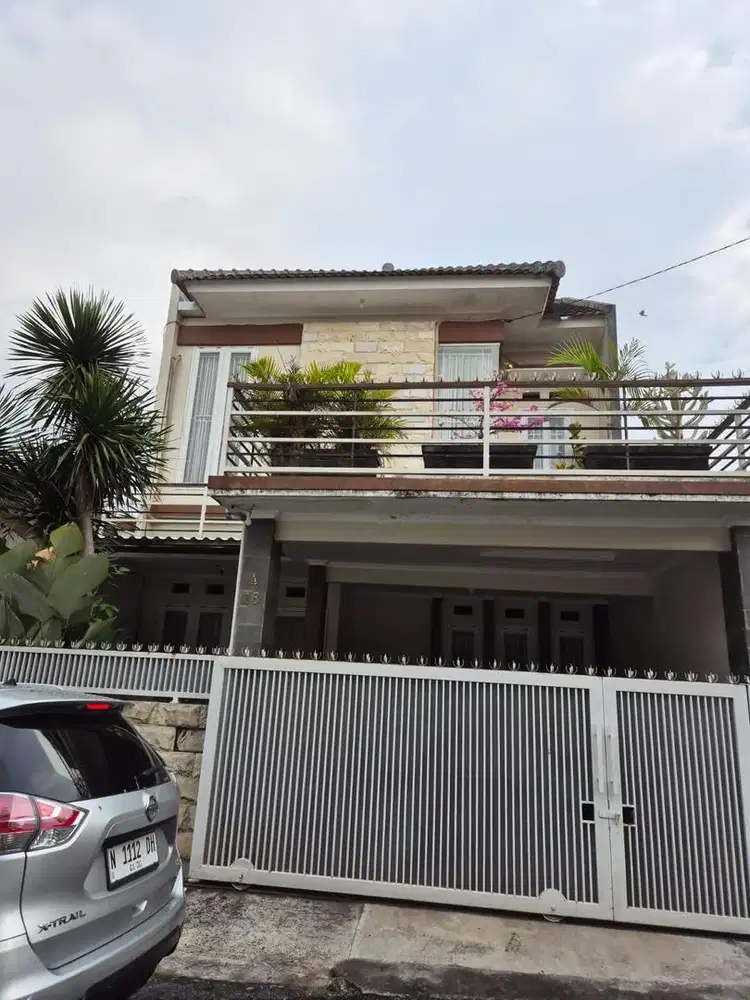DIJUAL RUMAH 2 LANTAI