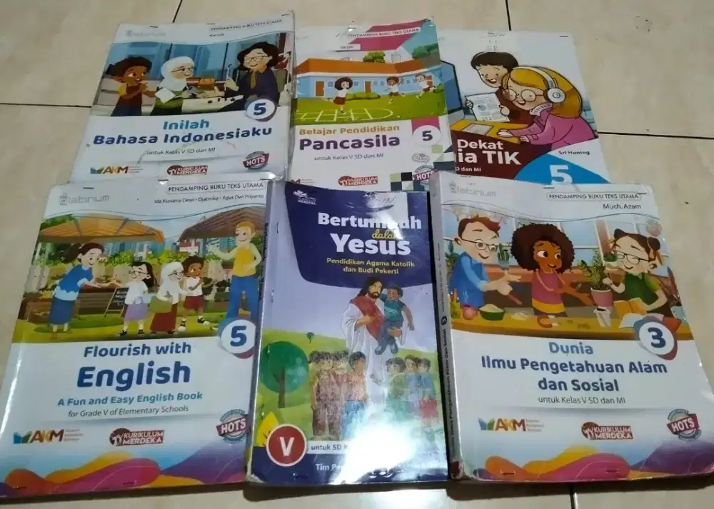 Buku kelas 5 SD bekas kurikulum merdeka