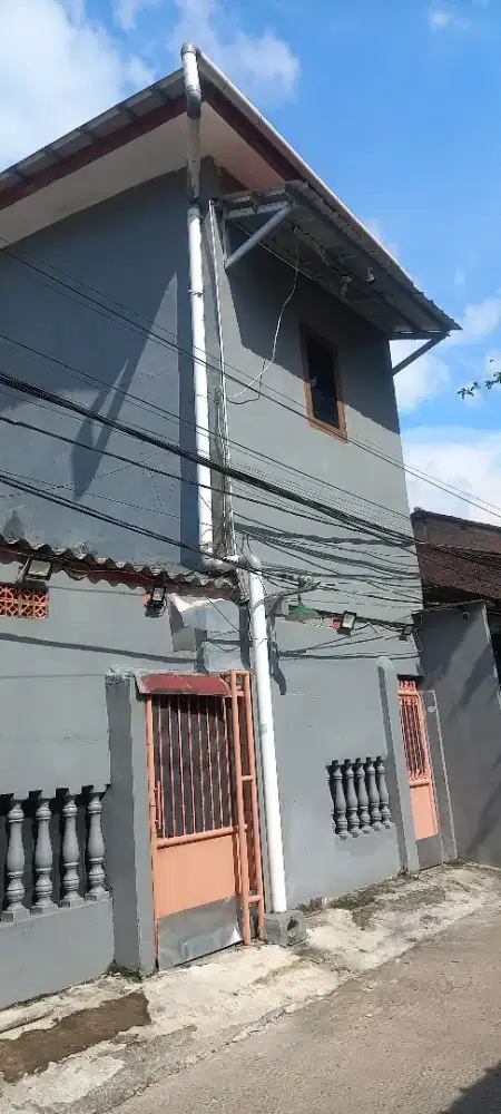 Kosan diMundu sebrang RS Haji Lubang Buaya Jakrta Timur.BosBonNov Kos