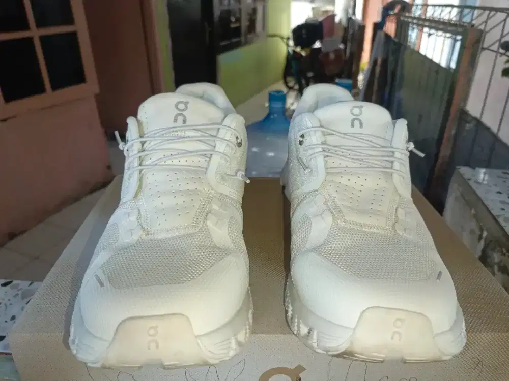 ON Cloud 6 Triple All White