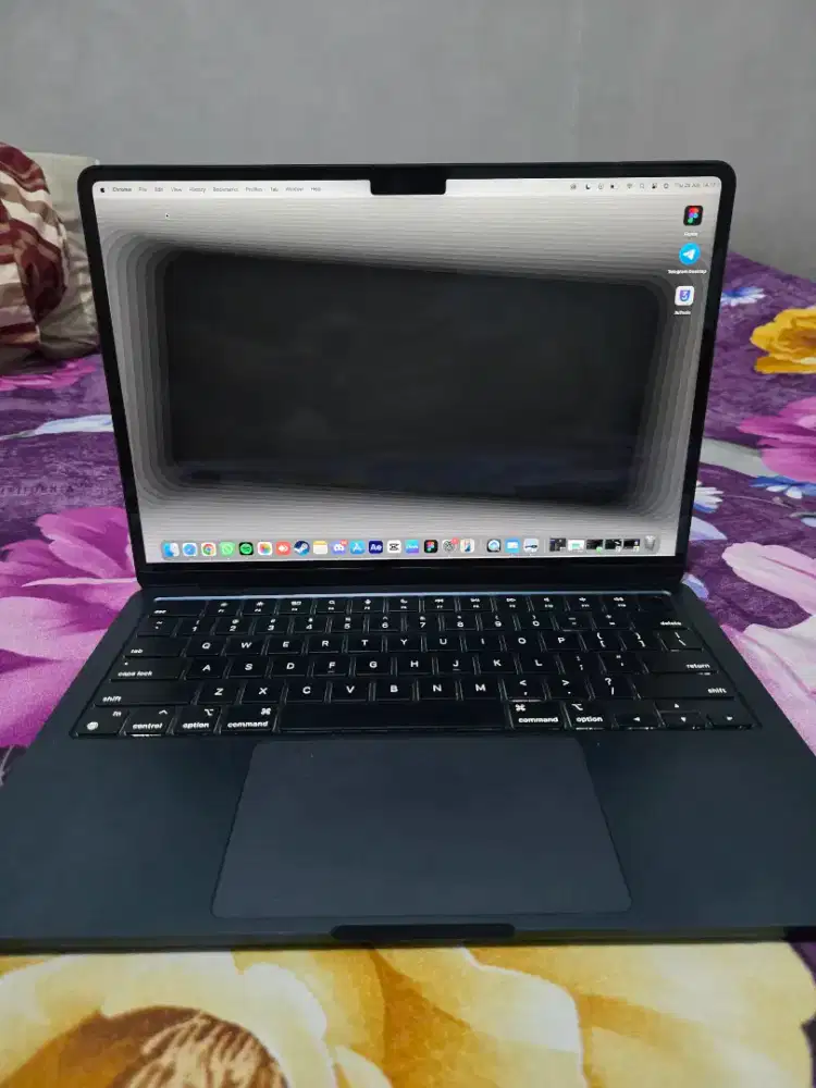 Macbook Air M2 8/256gb 13 inch