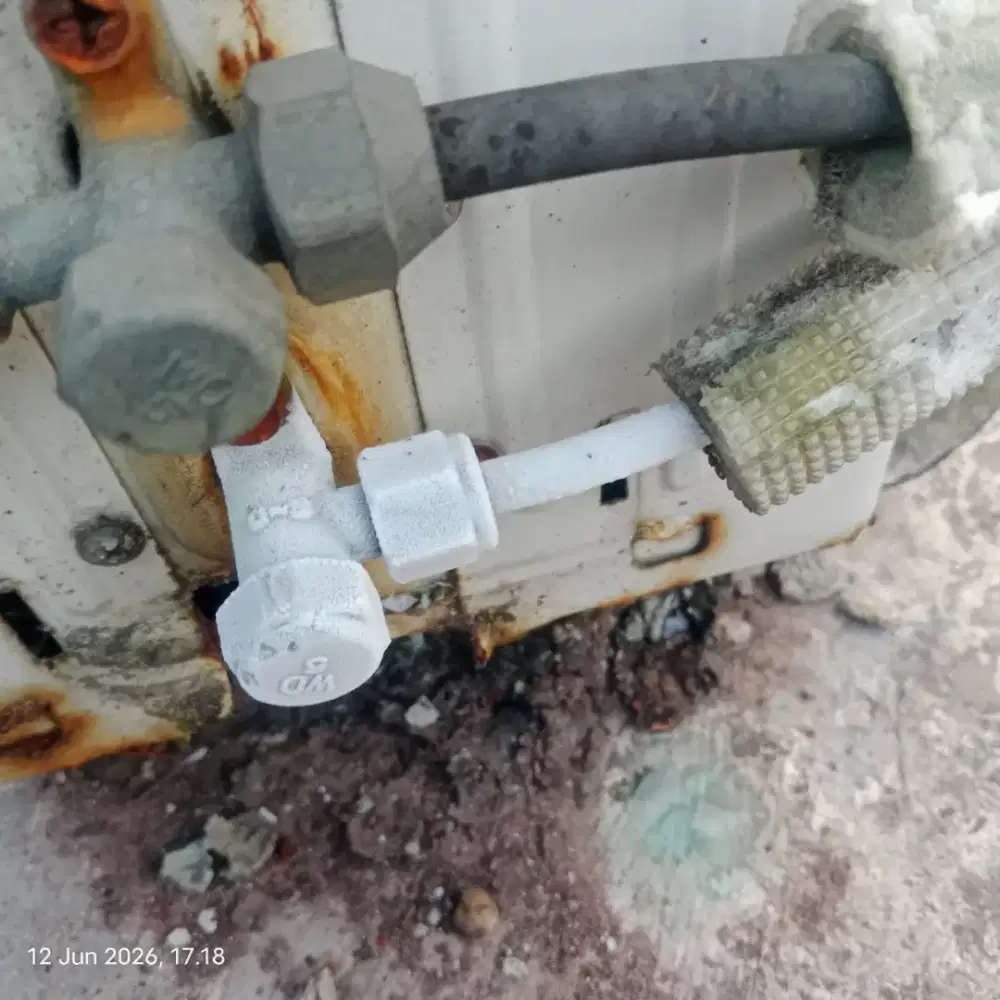 Menerima jasa servis AC