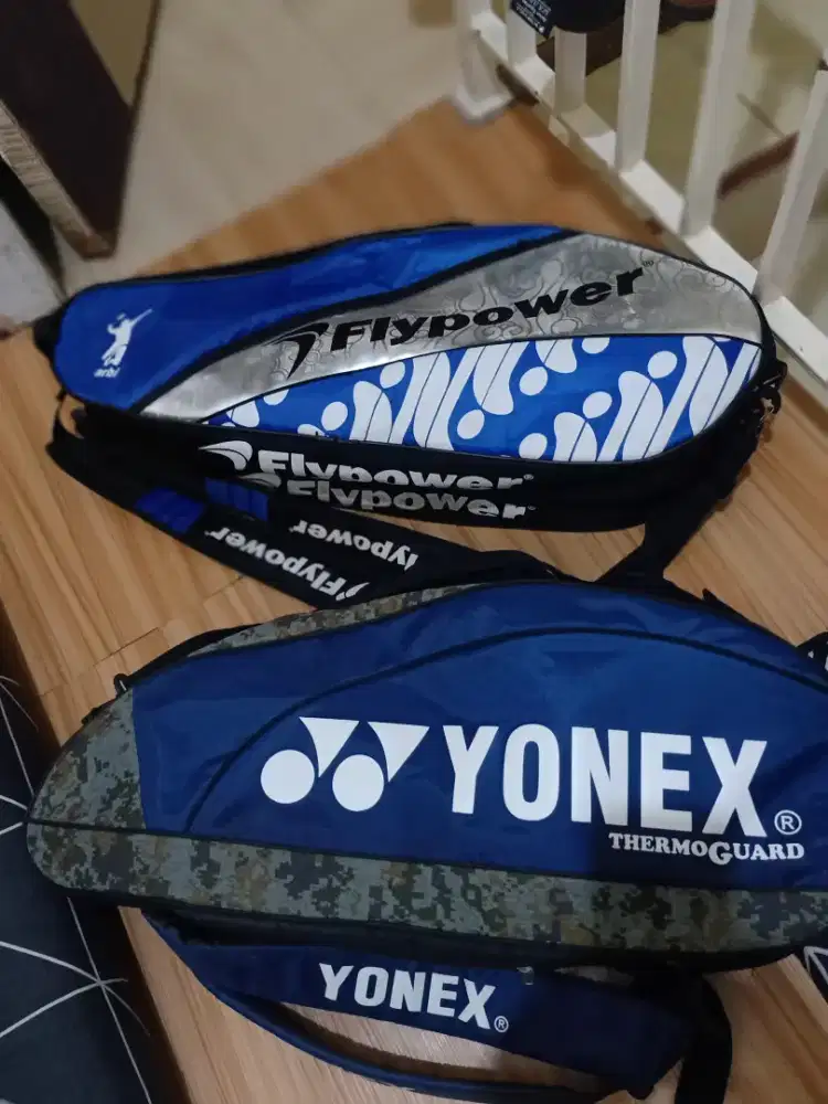 Tas raket badminton