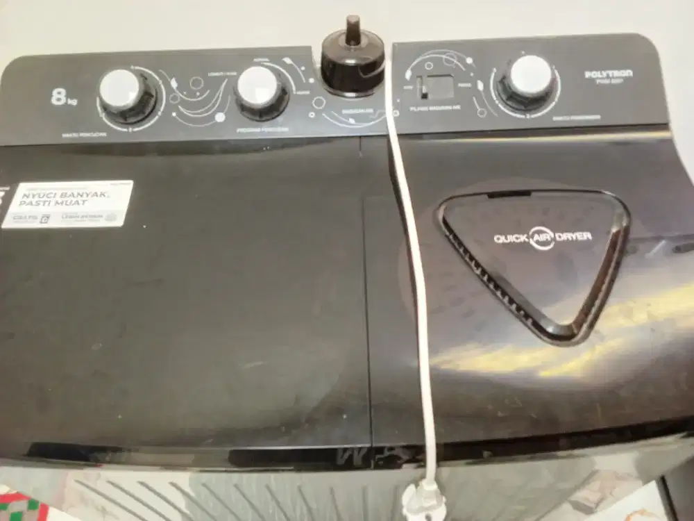 Mesin cuci Polytron 8kg