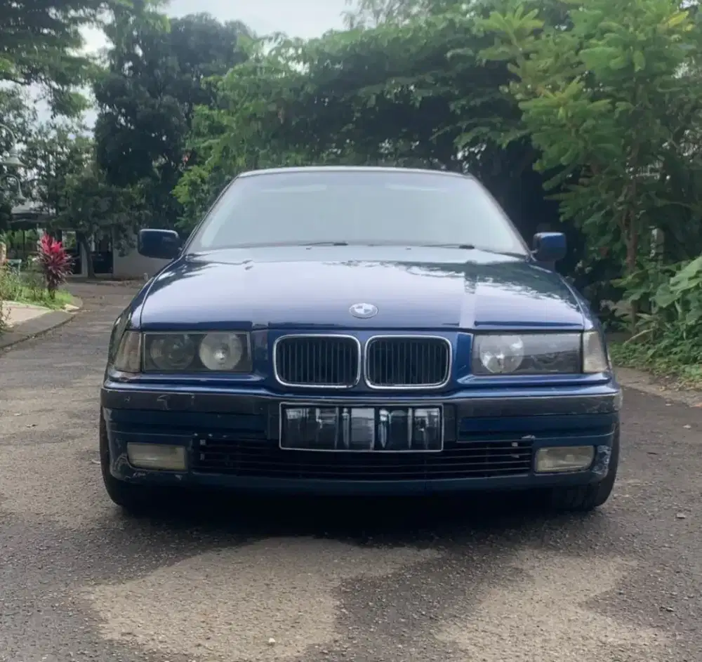 BMW 320I (1996 )