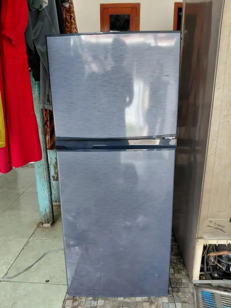 Kulkas 2 pintu sharp