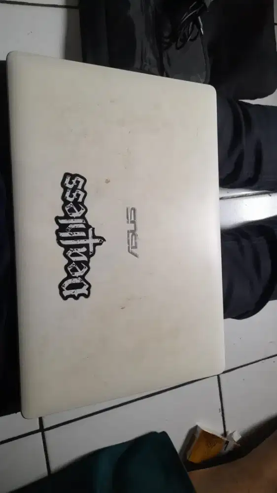 Laptop Asus X453S second minus