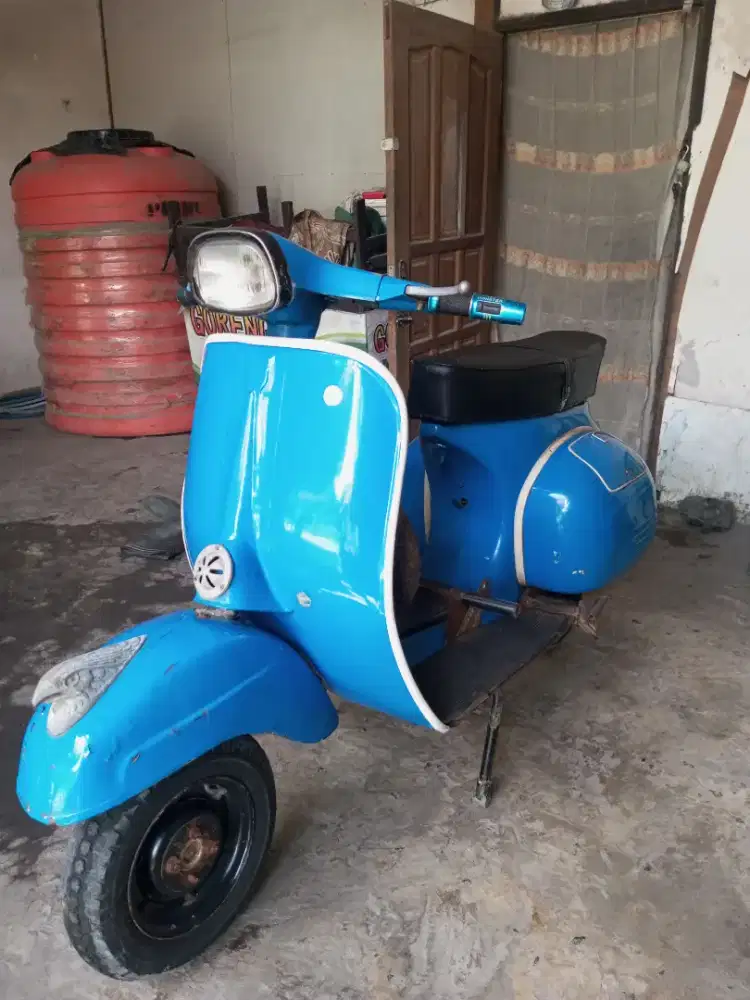 Vespa bajaj super deluxe