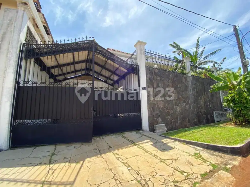 Rumah 2 Lantai di Bukit Cinere Indah
