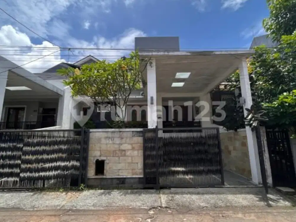 Rumah Siap Huni 2 Lantai Dalam Komplek di Cinere