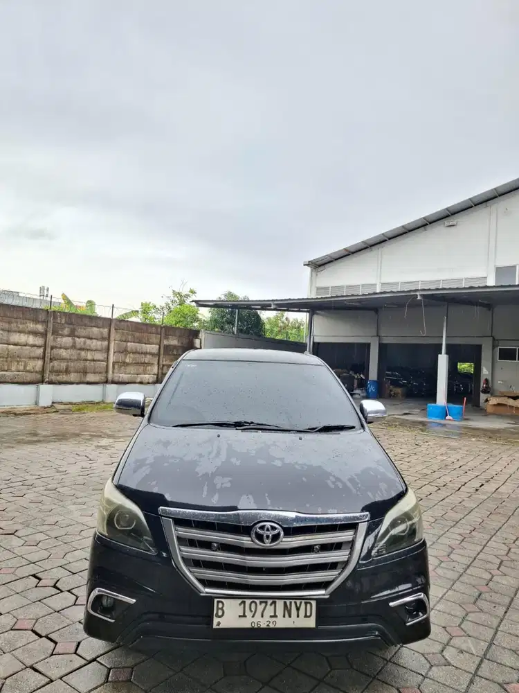 Innova 2014 E diesel manual