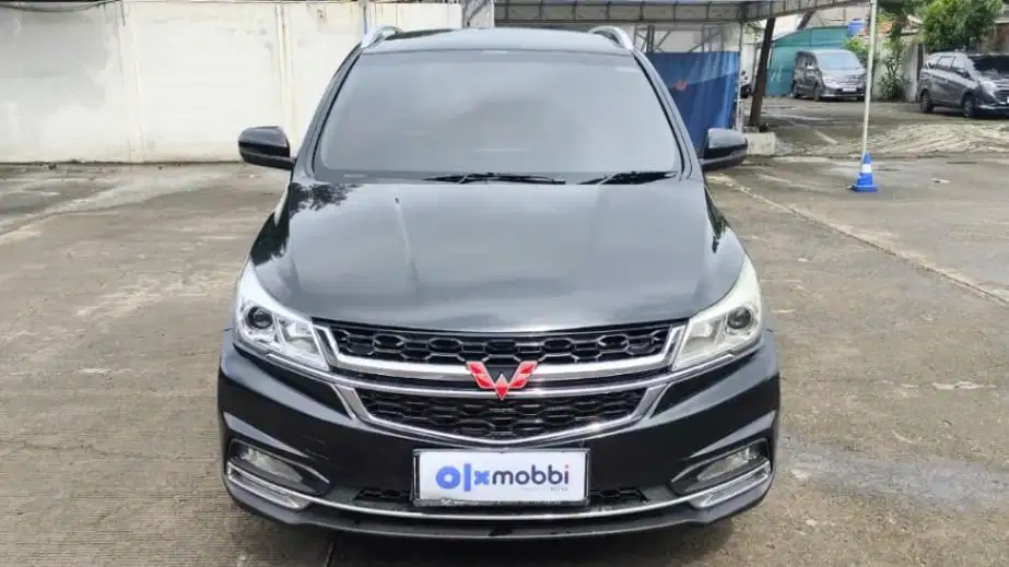 TDP 7, JT Wuling Cortez 1.5 CT Lux Bensin-AT Hitam 2021