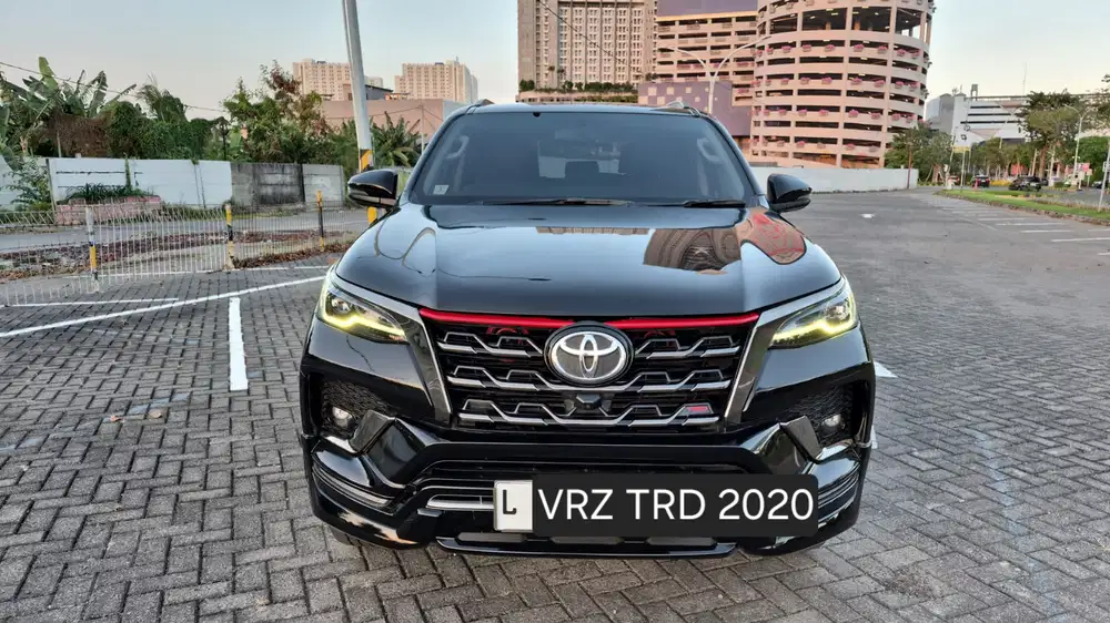 FORTUNER 2.4 VRZ TRD DIESEL AT 2020