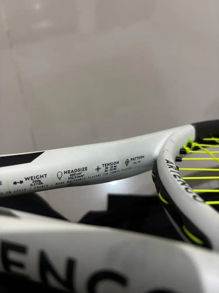 Raket Tennis Artengo