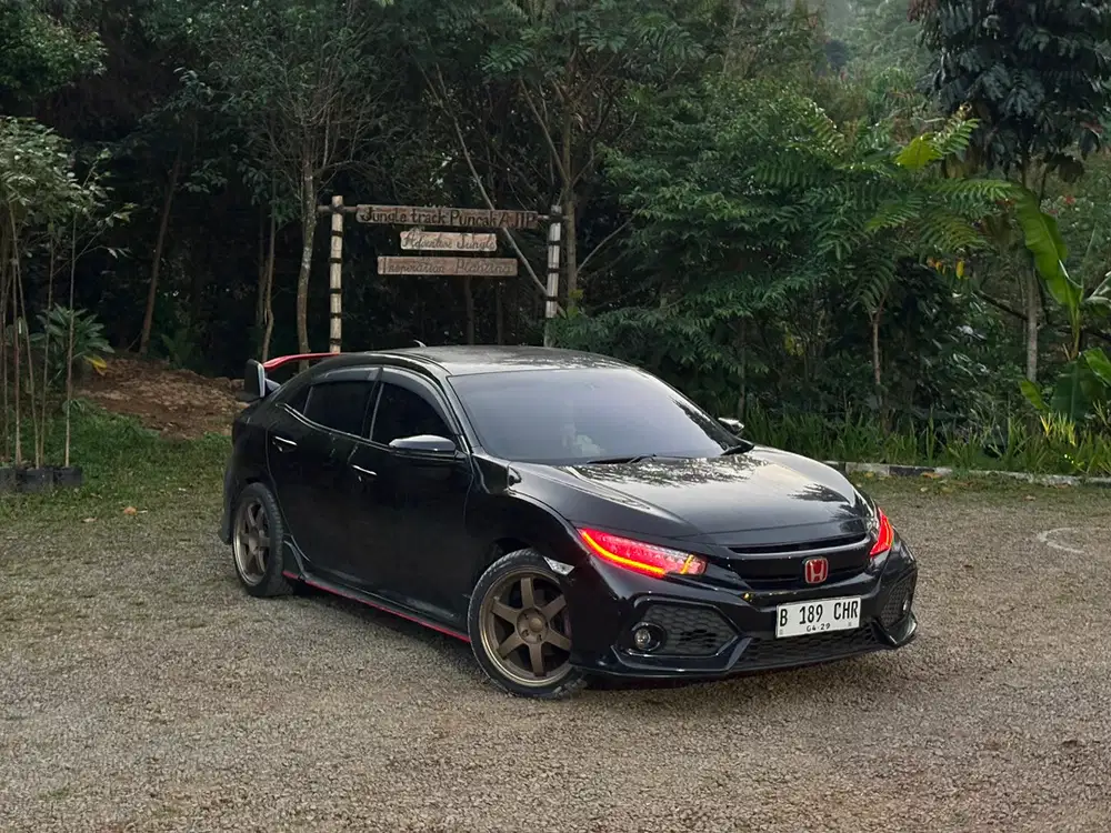 Honda Civic Hatchback 2019 Bensin