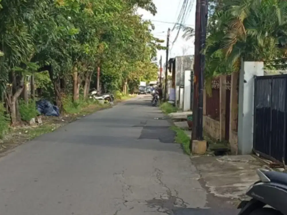 Dijual Rumah butuh Renovasi. Cocok buat usaha