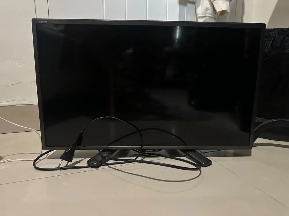 Tv sharp aquos 24 inch