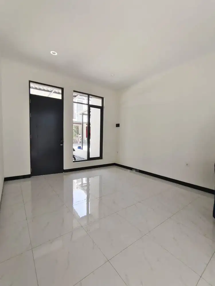 Disewakan Rumah Baru Minimalis 2 Lantai di Taman Kopo Indah TKI 5