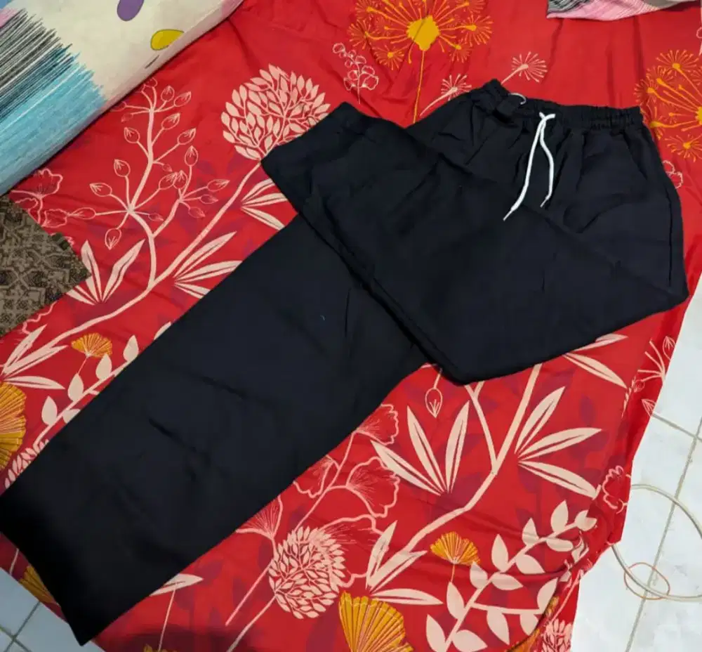 Baggy Pants Hitam Abyad Apparel Ukuran L Gres Masih Baru - SBY Barat