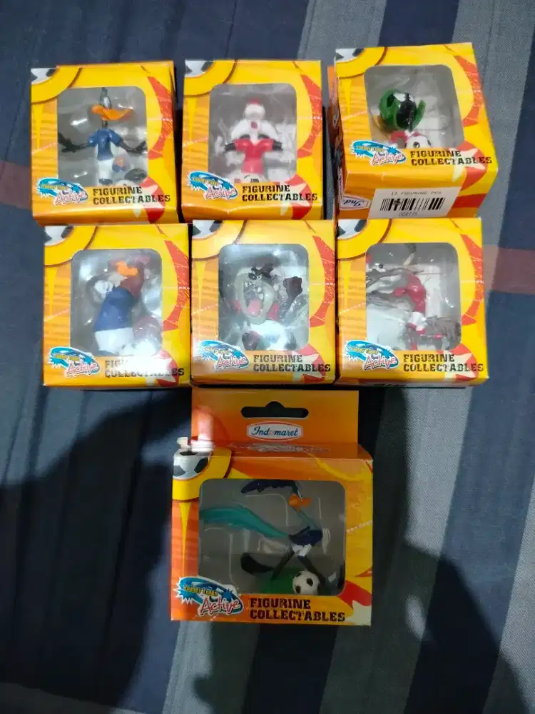Figure looney cartoon bola