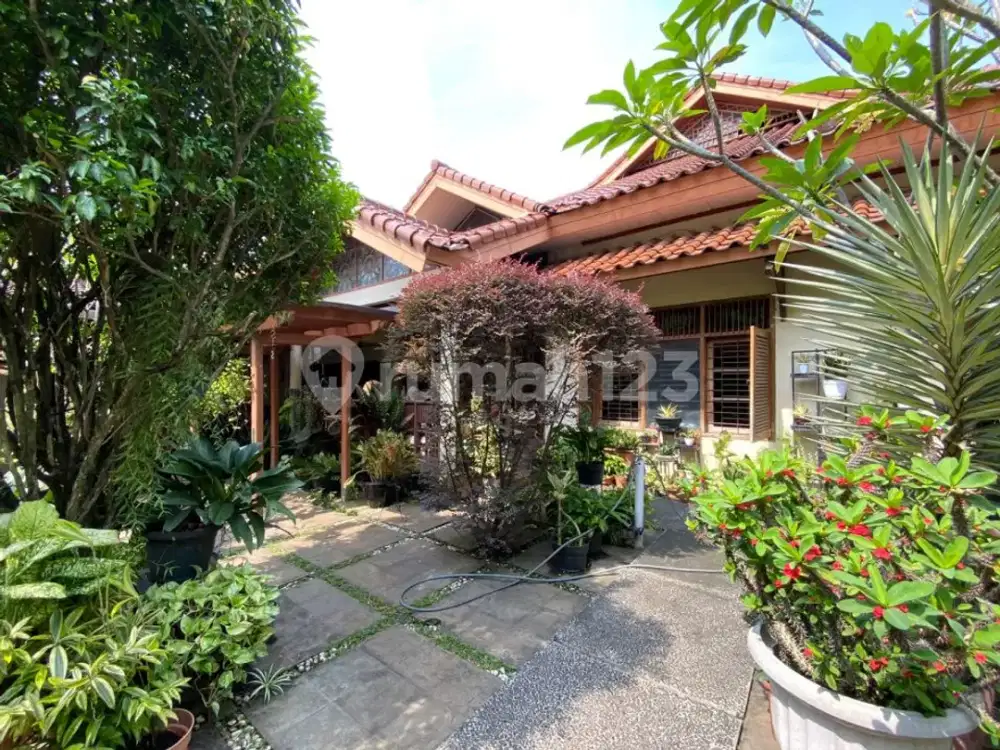 Rumah Siap Huni Di Jual Komplek Perumahan Megapolitan Cinere, Depok