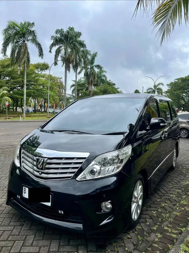 Toyota Alphard Hitam Premium Sound CBU ,Thn 2009, 2.4 AT Bensin.