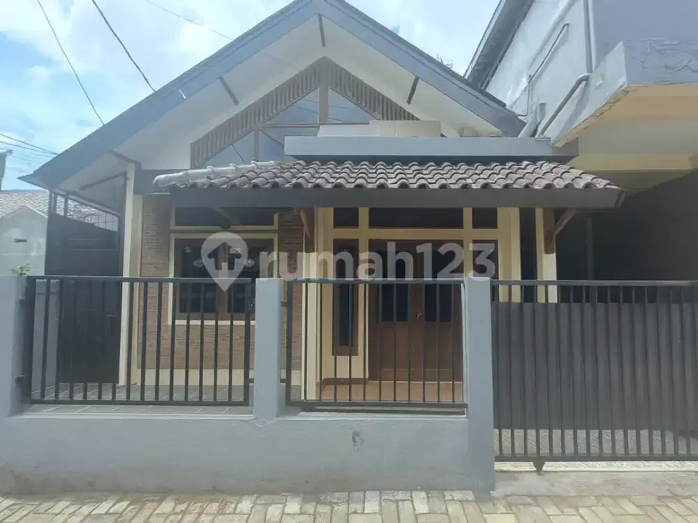 Dijual Cepat ! Rumah Nyaman Di Kukusan Depok, 2 Menit Ke Ui