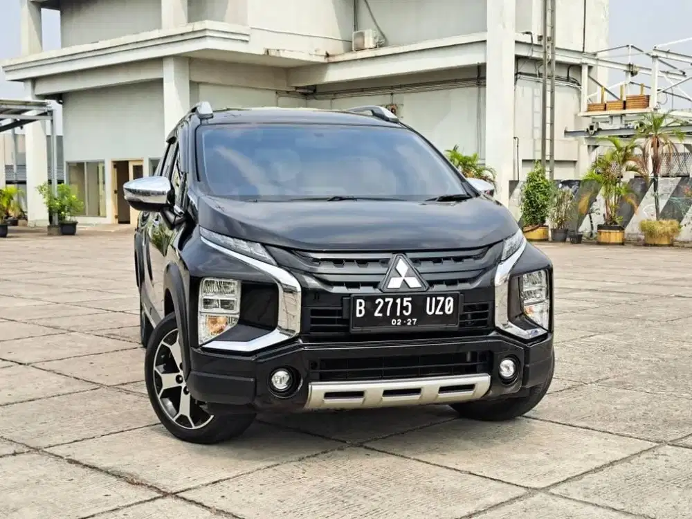 Mitsubishi Xpander Cross At Matic Automatic 2021 Hitam  Siap Pakai