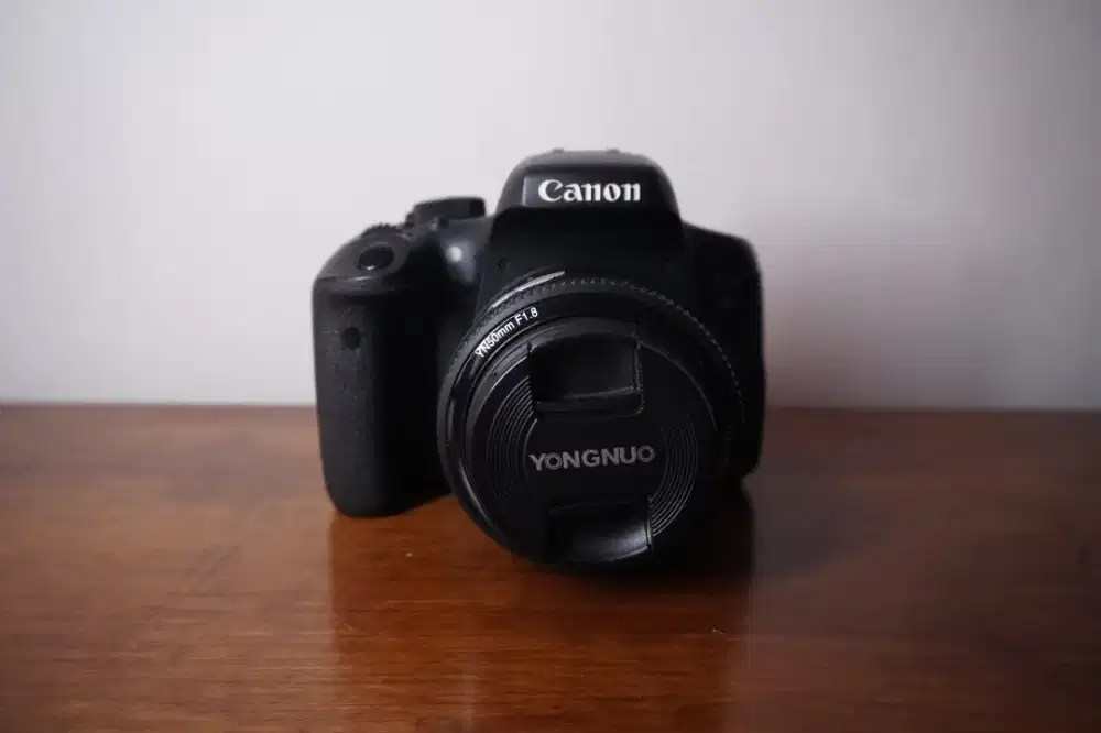 Dijual paket Canon 750 + lensa fix yongnuo 50mm