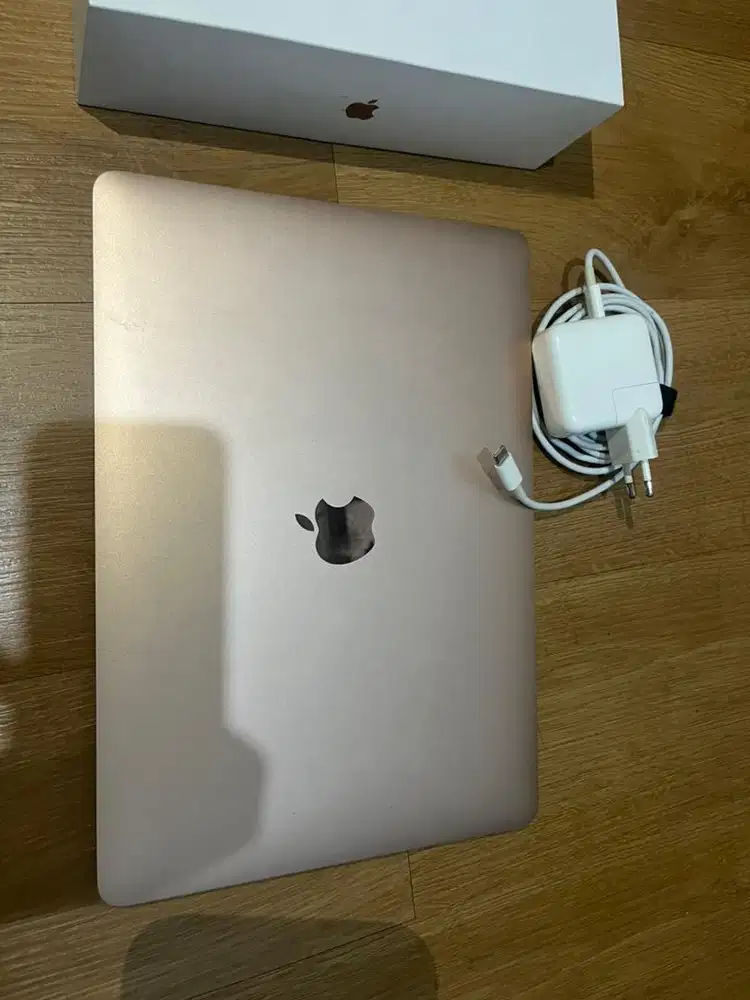 Macbook Air M1 2020 8/256