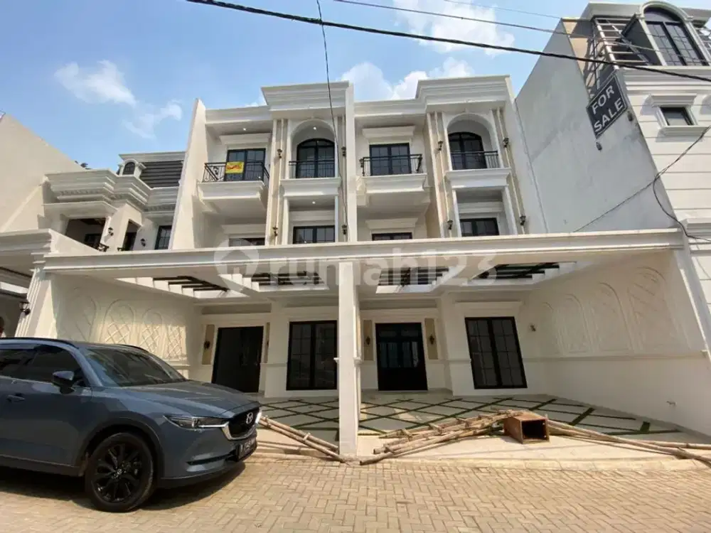 Rumah Design American Classic di Jagakarsa Jakarta Selatan
