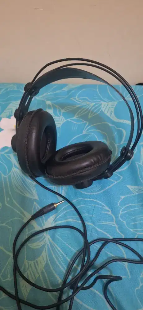 Headphone monitor samson sr850
