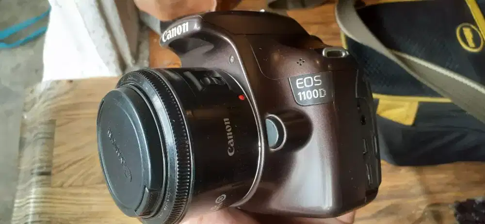 Bismilah jual cepat canon 1100d normal