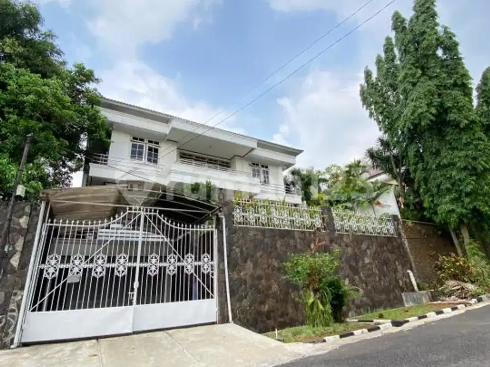 Rumah Luas 6 KT Dalam Komplek Bukit Cinere Indah