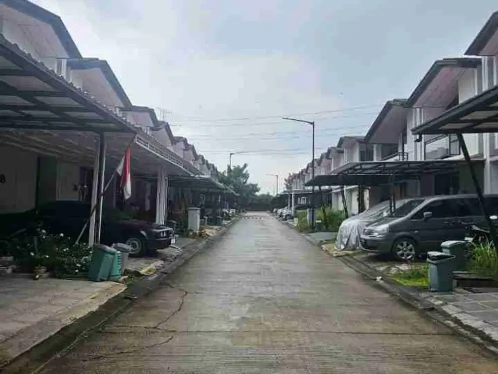 Disewakan rumah 2 lantai dekat tol di lippo karawaci