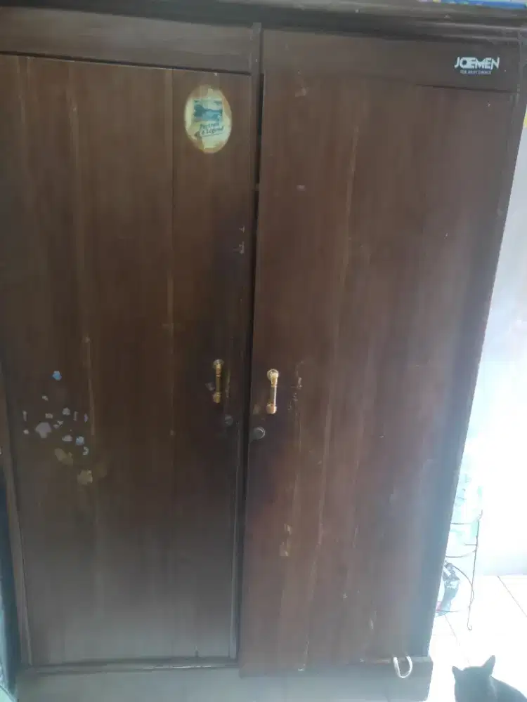 LEMARI KAYU JATI