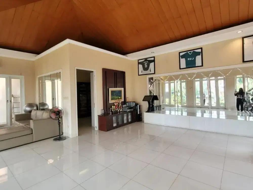 Dijual Rumah Mewah Cantik Strategis Dalam Cluster Ada Swimming Pool Dekat Lotte Mart Bintaro di Bintaro Tangsel Gb-11368