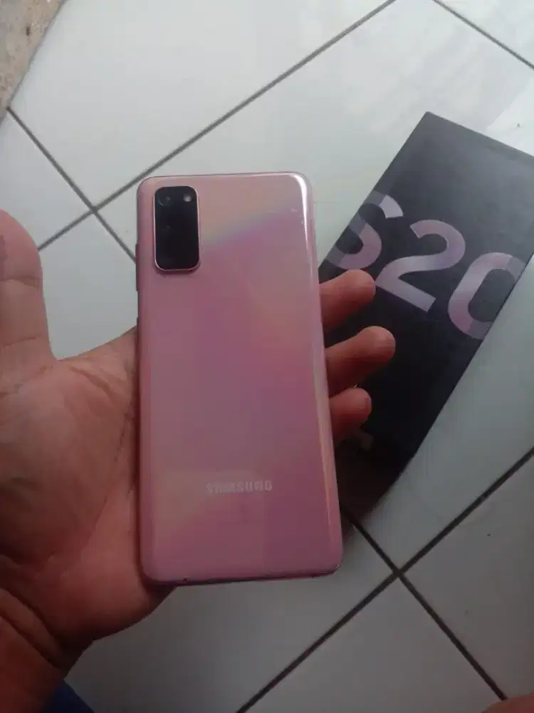 Samsung Galaxy S20 8/128GB SEIN RR Lengkap