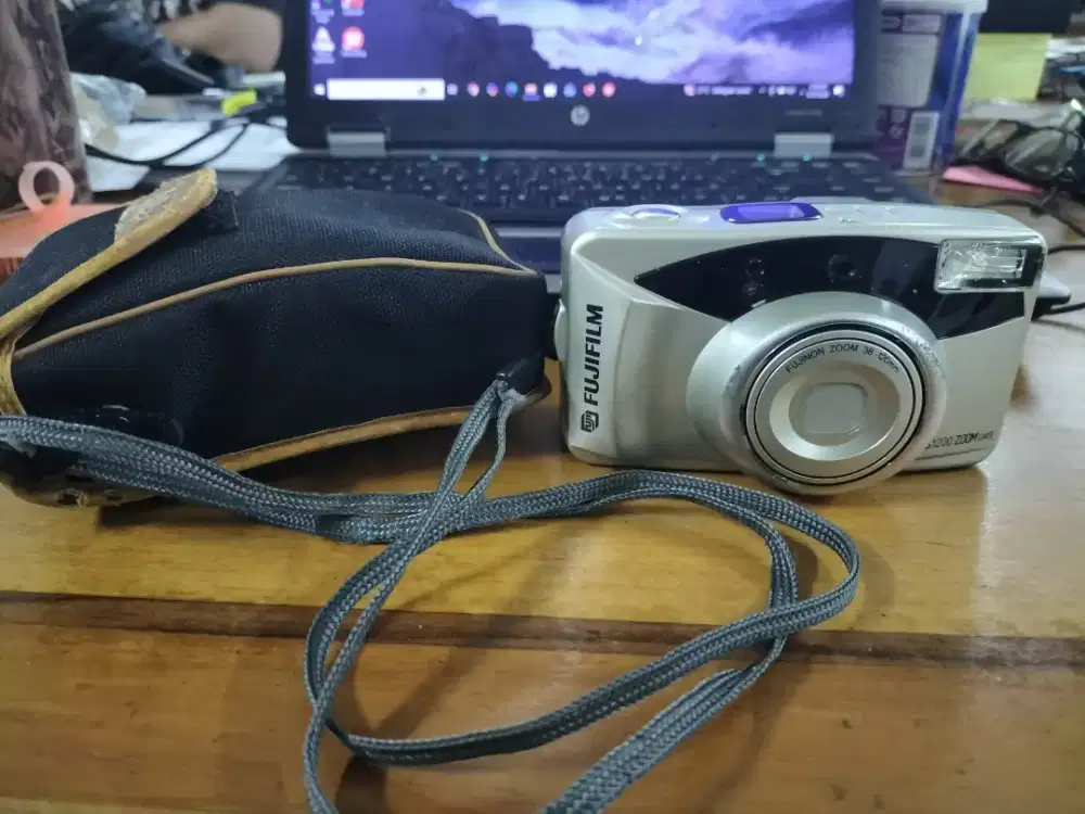 Di Jual Camera, Kamera Analog Fujifilm S1200 Zoom Date Japan