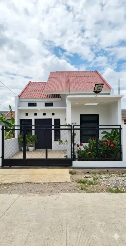 Dijual/Disewakan Rumah Baru Gress - Luas & Nyaman, Cilengkrang Bandung