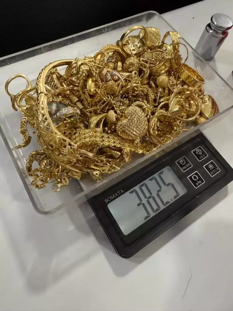 TERIMA JUAL BELI EMAS BERLIAN DAN JAM TANGAN MEWAH