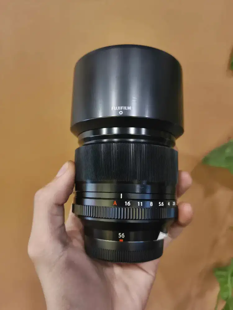 Lensa Fujifilm Fujinon XF 56mm F1.2 R Fullset Good Conditions