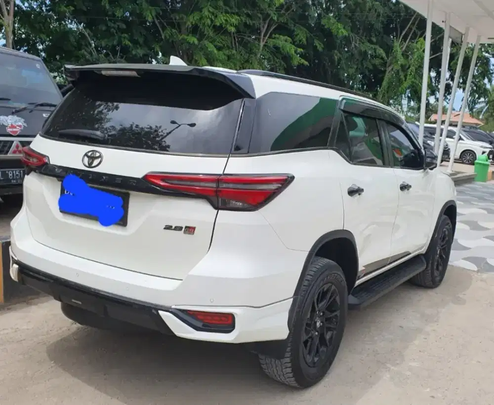 Toyota fortuner 2,8 GR thn 2022