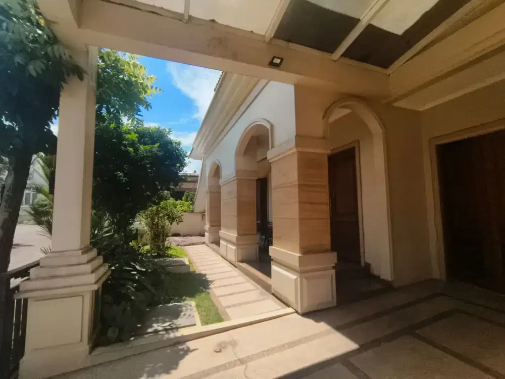 FORSALE RUMAH REGENCY 21 SIAP HUNI STRATEGIS SURABAYA KOTA LA 424